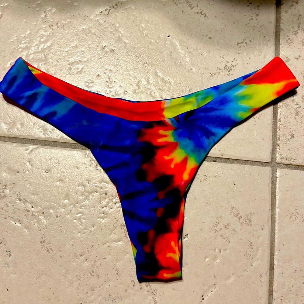 Small tidie bikini bottom
